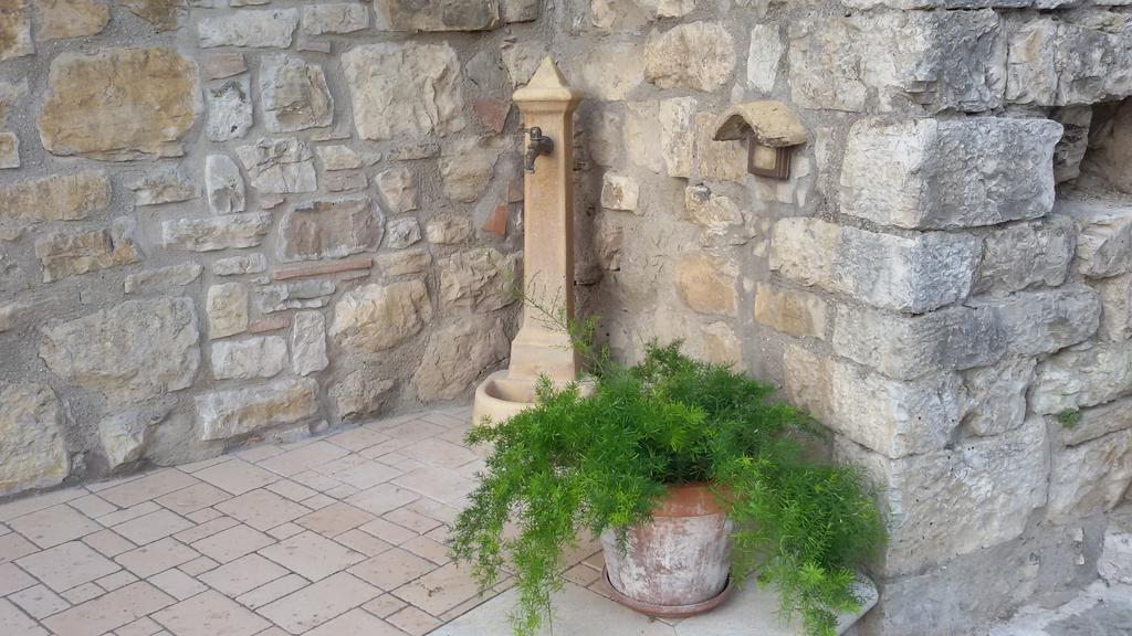 Borgo Medioevale Apartamento Todi Exterior foto