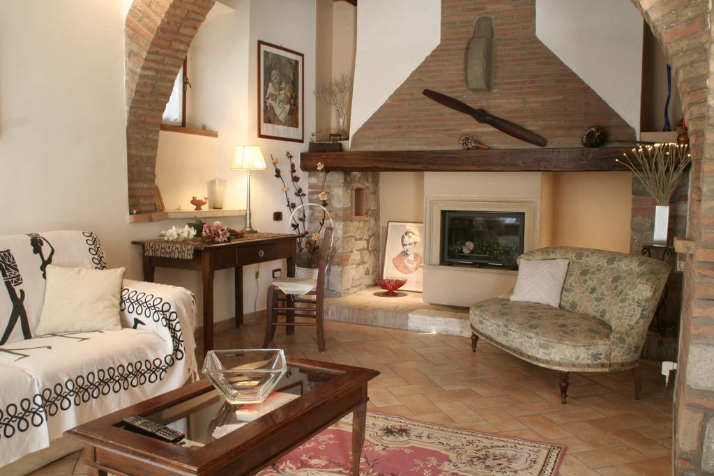 Borgo Medioevale Apartamento Todi Exterior foto