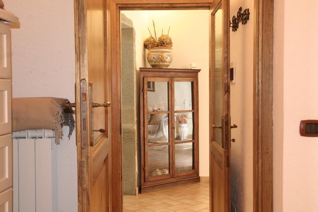 Borgo Medioevale Apartamento Todi Exterior foto