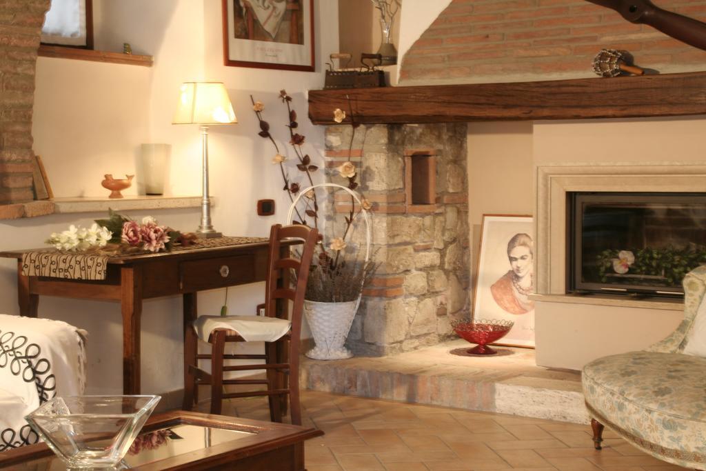 Borgo Medioevale Apartamento Todi Exterior foto